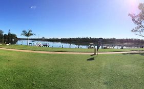 Riviera Caravan Park